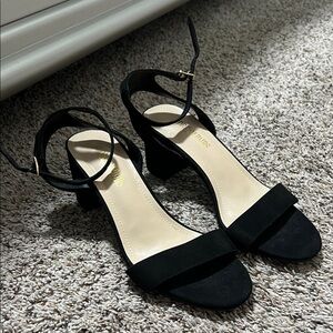 Dream Pairs Black Ankle Strap Heels